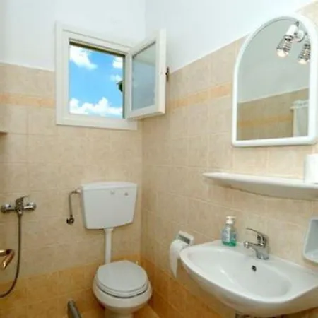 Asante Paros 2* Páros