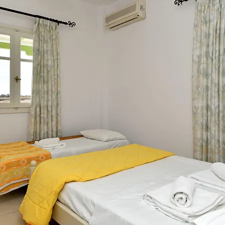 Hotel Asante Paros